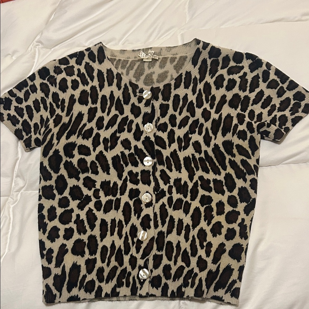Forever 21 Leopard Print Button-Front Short Sleeve Top in Beige and Black